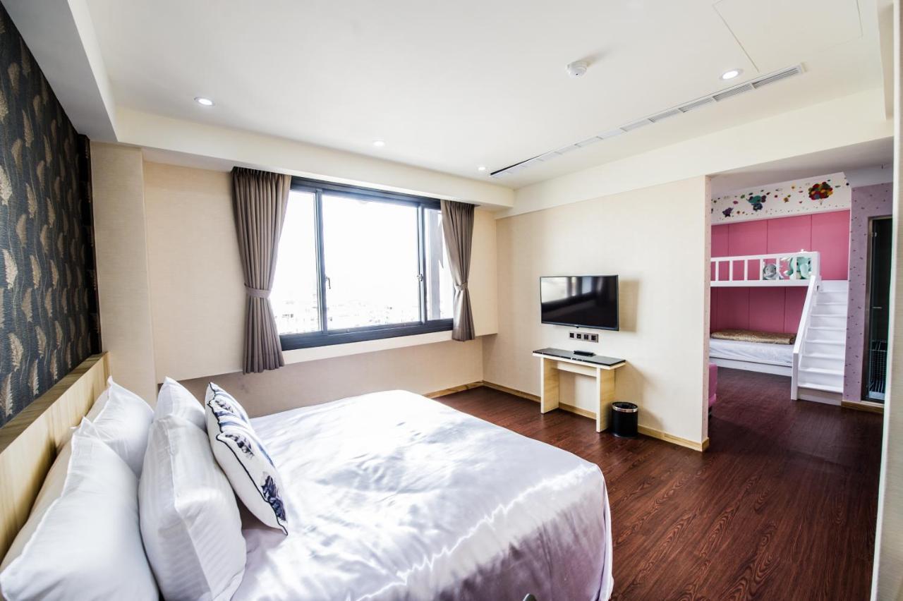 יואנלין Red Hotel מראה חיצוני תמונה