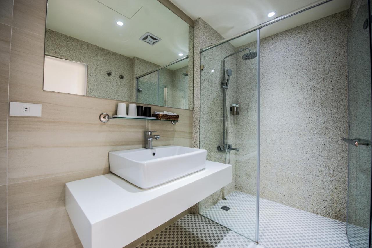 יואנלין Red Hotel מראה חיצוני תמונה