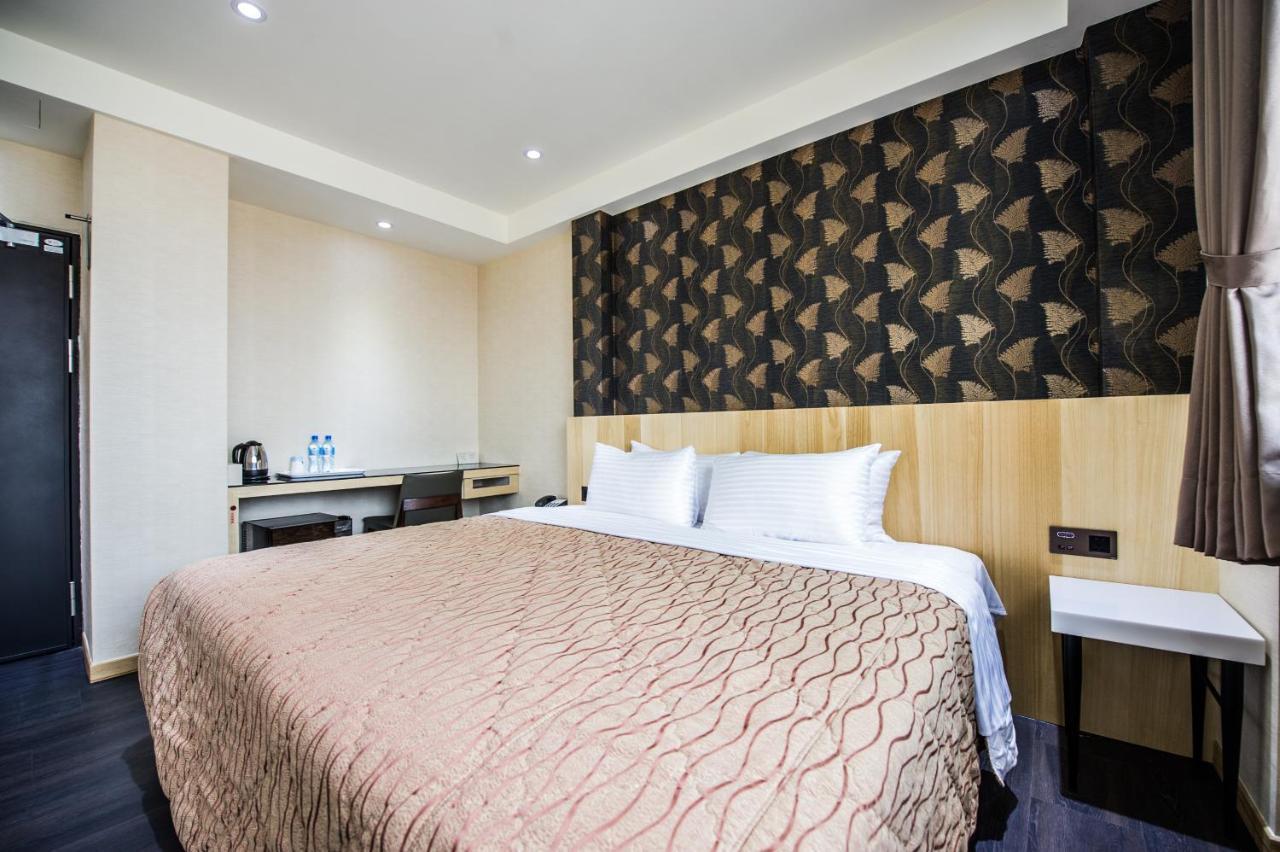 יואנלין Red Hotel מראה חיצוני תמונה