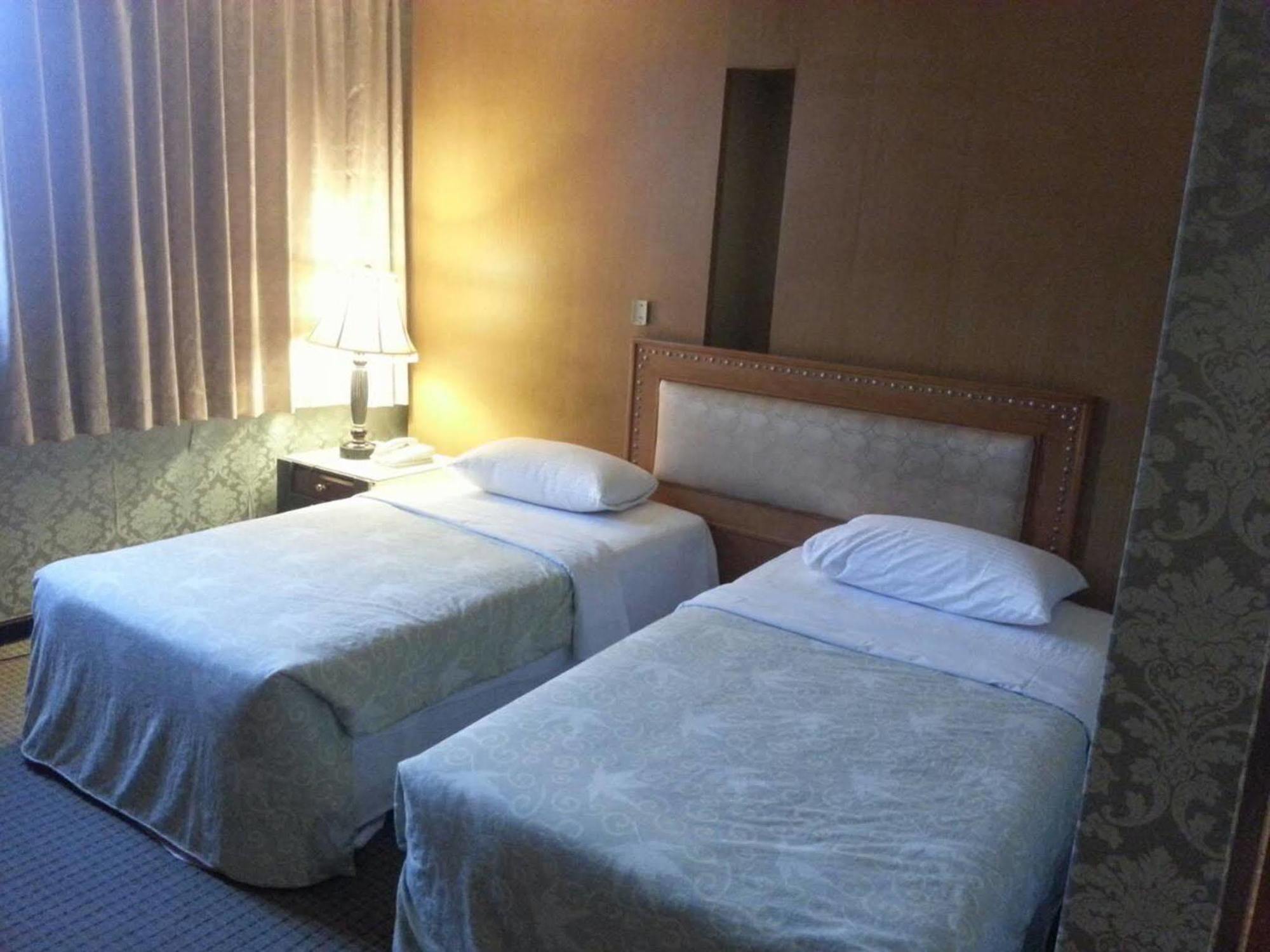 יואנלין Red Hotel מראה חיצוני תמונה