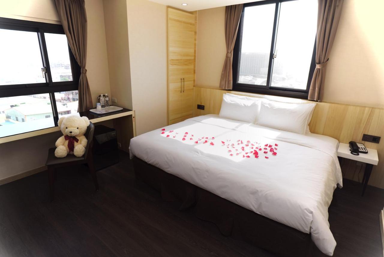 יואנלין Red Hotel מראה חיצוני תמונה